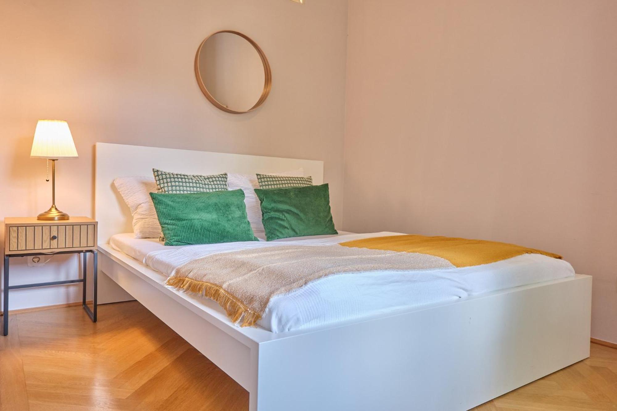 וינה Chic Apartment - Near U3 Metro מראה חיצוני תמונה