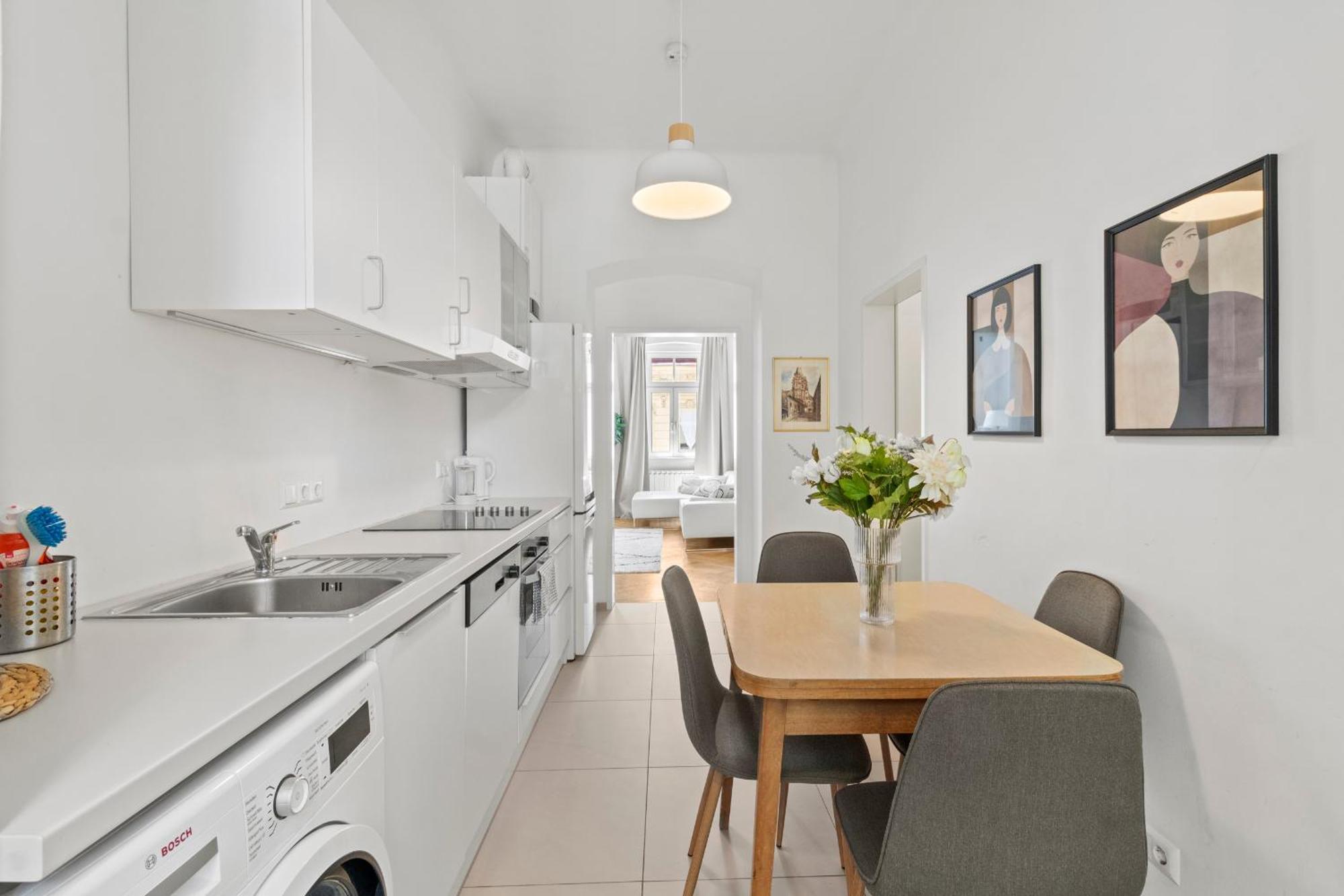 וינה Chic Apartment - Near U3 Metro מראה חיצוני תמונה