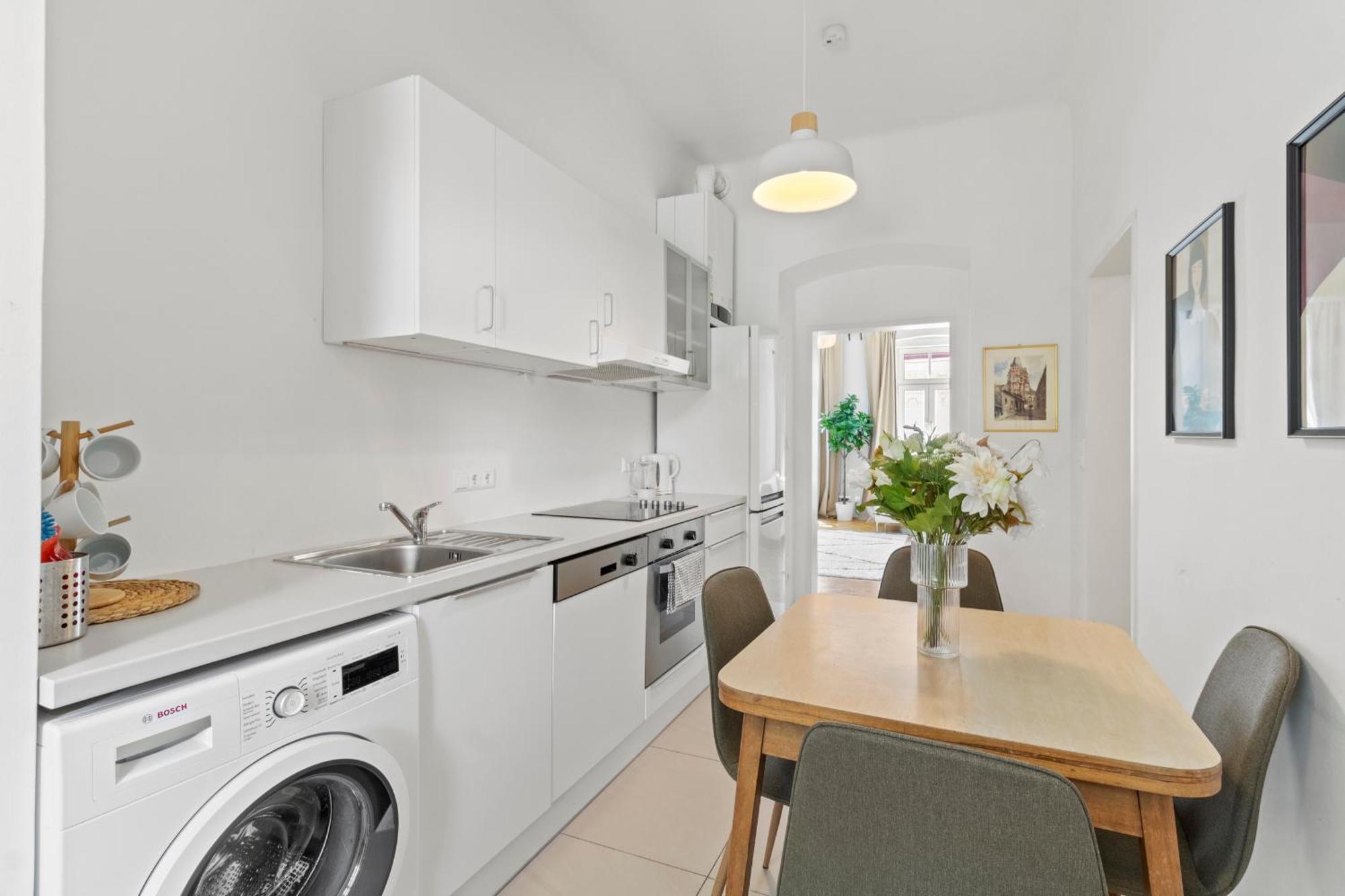 וינה Chic Apartment - Near U3 Metro מראה חיצוני תמונה