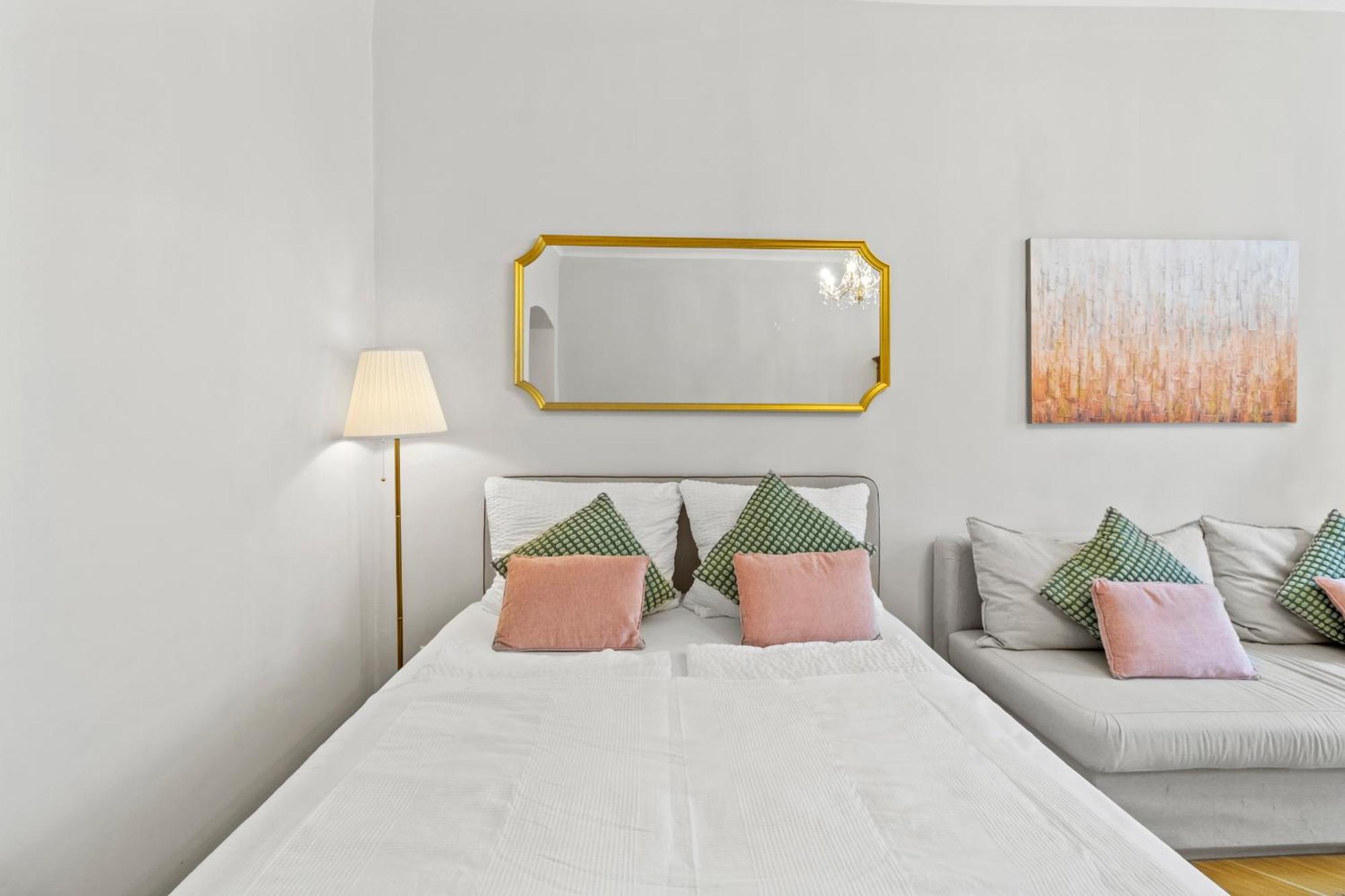 וינה Chic Apartment - Near U3 Metro מראה חיצוני תמונה