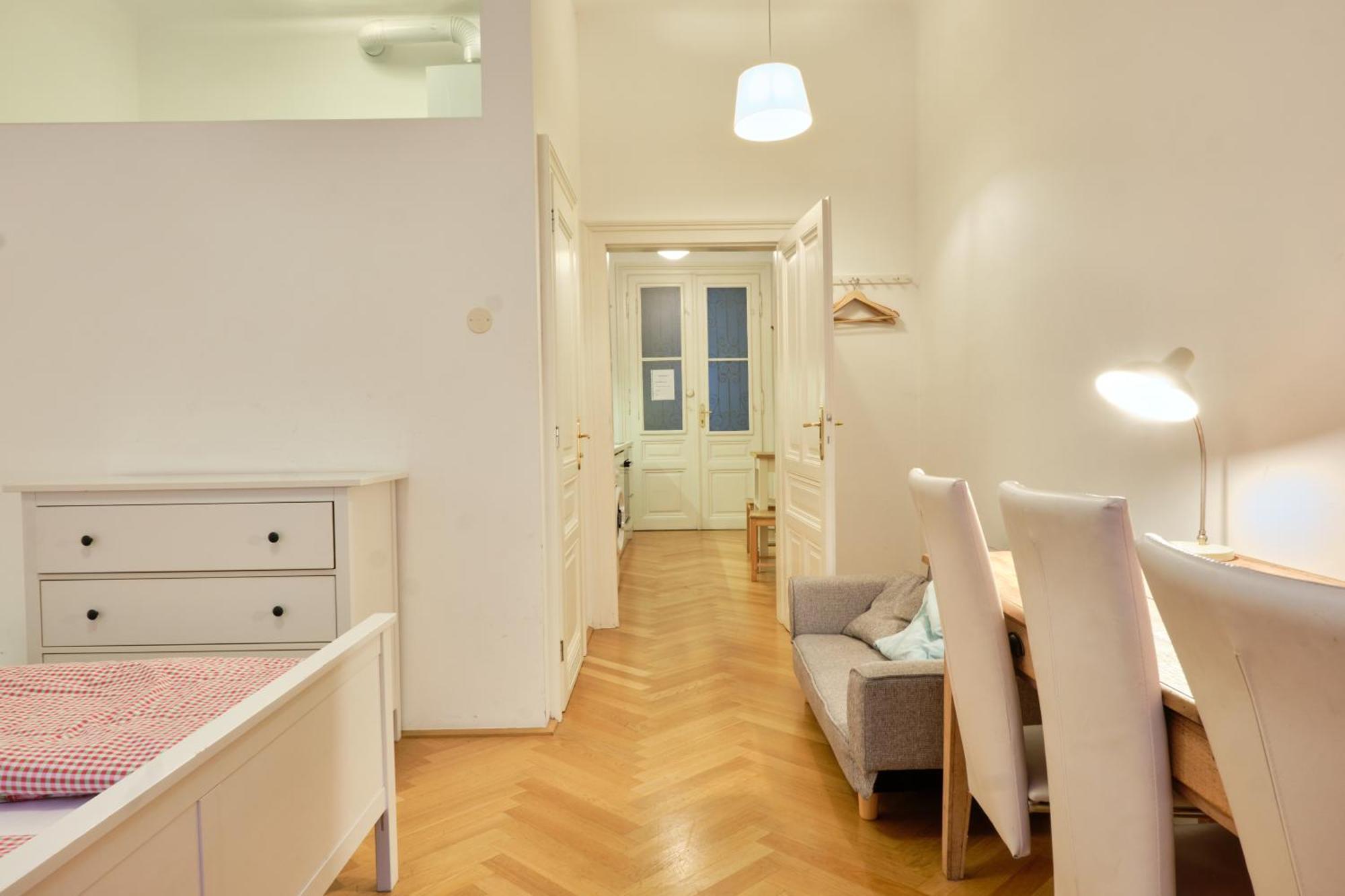 וינה Chic Apartment - Near U3 Metro מראה חיצוני תמונה