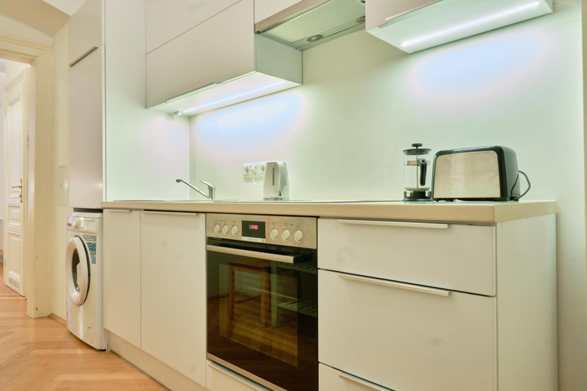 וינה Chic Apartment - Near U3 Metro מראה חיצוני תמונה