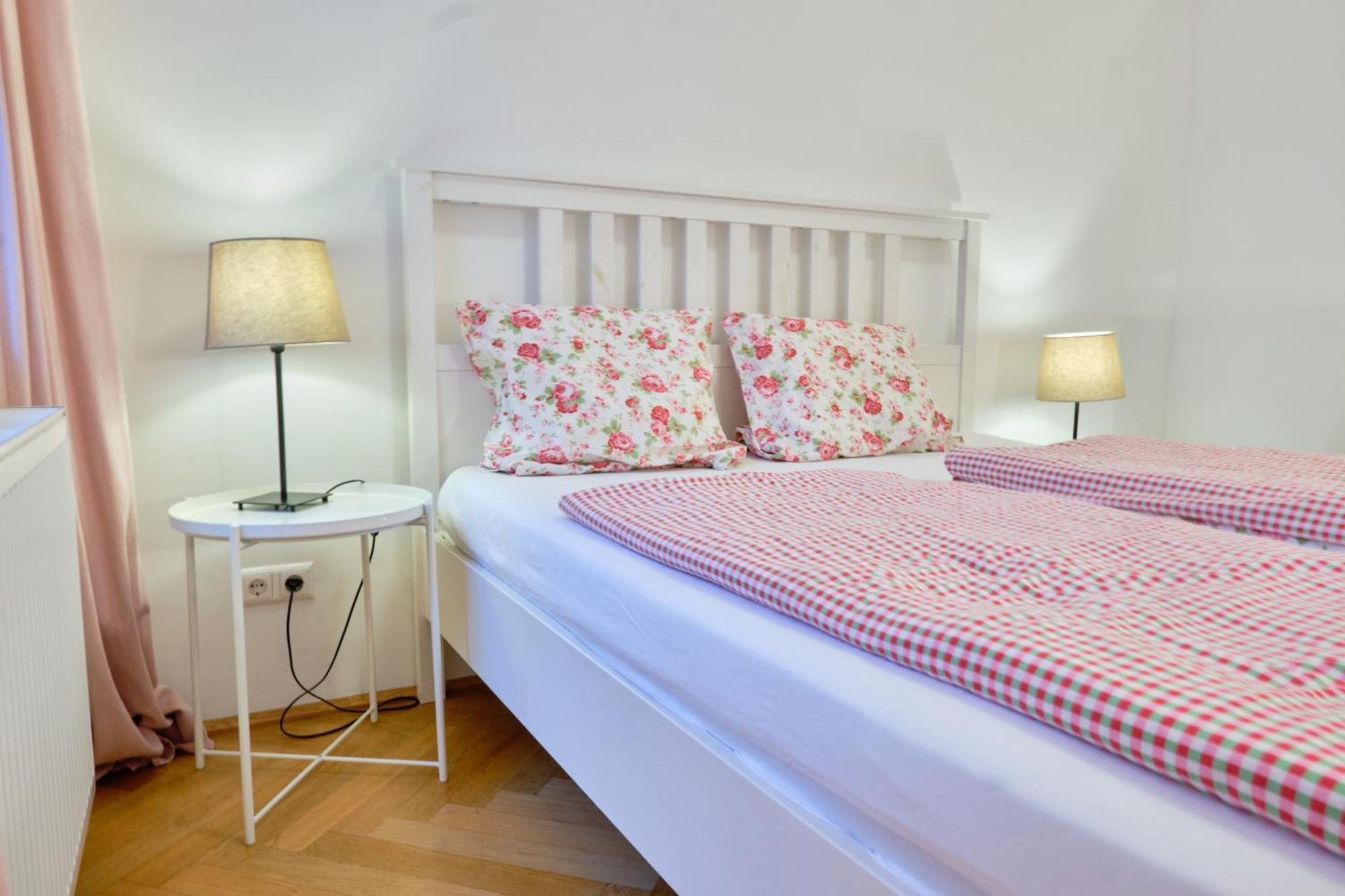 וינה Chic Apartment - Near U3 Metro מראה חיצוני תמונה
